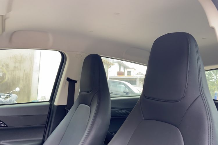 Used CHANGAN OSHAN Benni E-Star 2022 Charming Edition Colorful Model Lithium-Ion Battery Headliner
