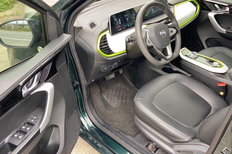 Used CHANGAN OSHAN Benni E-Star 2022 Charming Edition Colorful Model Lithium-Ion Battery Interior 3