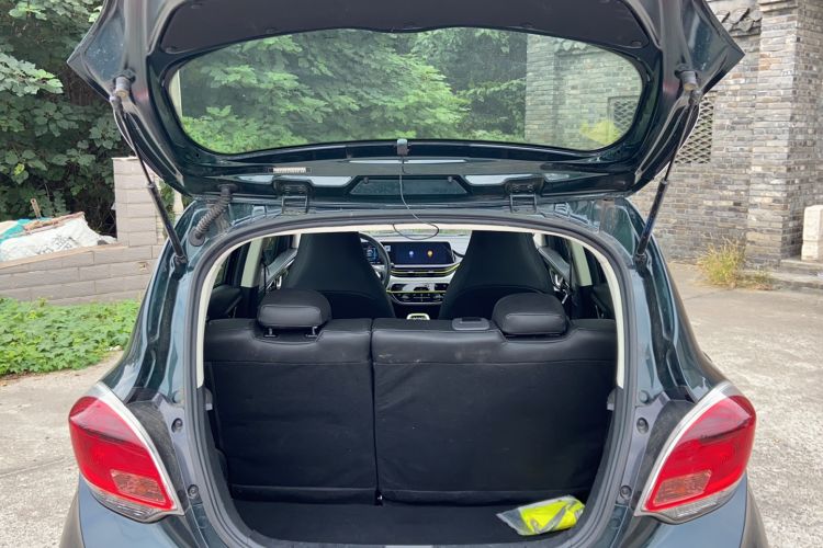 Used CHANGAN OSHAN Benni E-Star 2022 Charming Edition Colorful Model Lithium-Ion Battery Interior 5