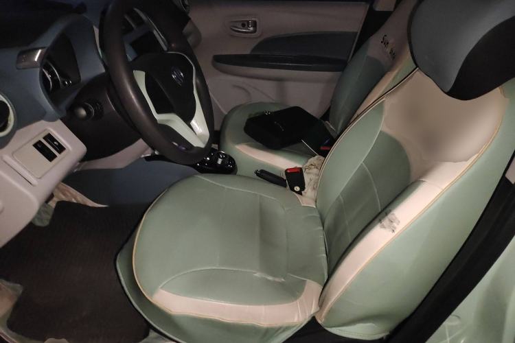 Used CHANGAN OSHAN Benni E-Star 2022 National Edition Colorful Limited Edition (Fast-Charging Version) Lithium Iron Phosphate Left Front Seat