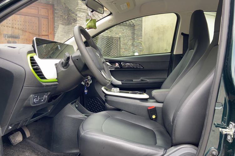 Used CHANGAN OSHAN Benni E-Star 2022 Charming Edition Colorful Model Lithium-Ion Battery Left Front Seat