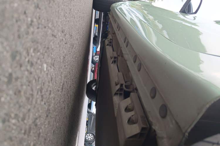 Used CHANGAN OSHAN Benni E-Star 2022 Qingxin Edition Colorful Model Lithium Iron Phosphate Left Side Sill