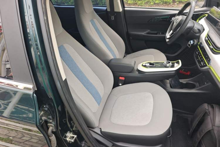 Used CHANGAN OSHAN Benni E-Star 2022 National Edition Colorful Limited Edition (Fast-Charging Version) Lithium Iron Phosphate Right Front Seat
