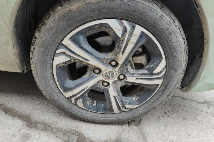 Used CHANGAN OSHAN Benni E-Star 2022 Qingxin Edition Colorful Model Lithium Iron Phosphate Right Front Wheel Hub
