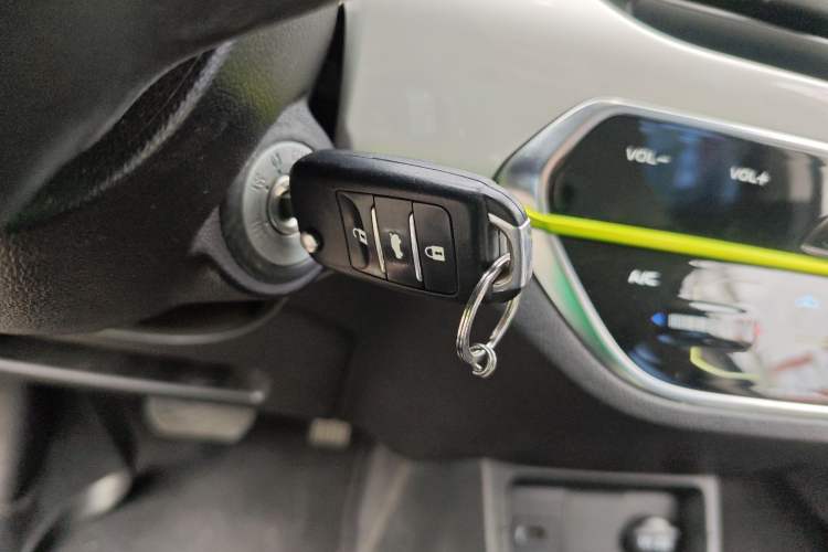 Used CHANGAN OSHAN Benni E-Star 2022 National Edition Colorful Limited Edition (Fast-Charging Version) Lithium Iron Phosphate Vehicle Key
