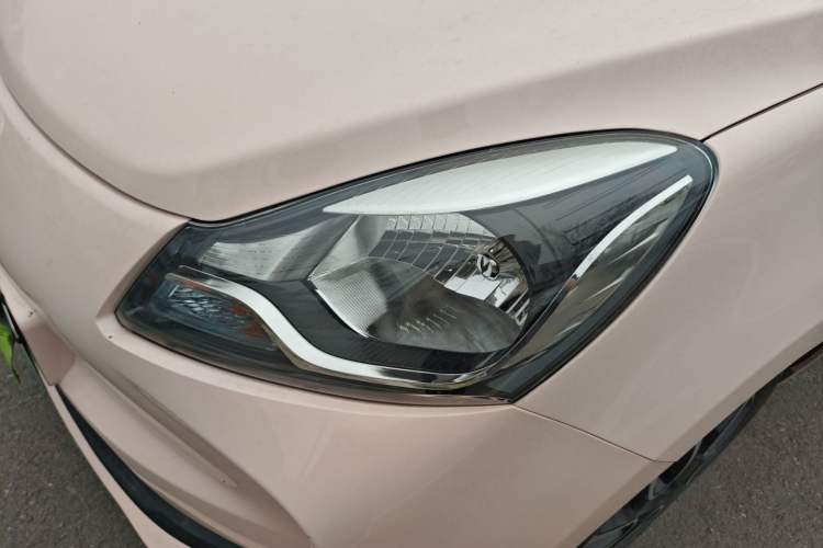Used CHANGAN OSHAN Benni E-Star 2022 National Edition Colorful Limited Edition (Fast-Charging Version) Lithium Iron Phosphate Left Front Headlight