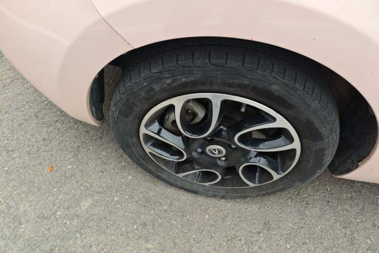 Used CHANGAN OSHAN Benni E-Star 2022 National Edition Colorful Limited Edition (Fast-Charging Version) Lithium Iron Phosphate Left Front Wheel Hub