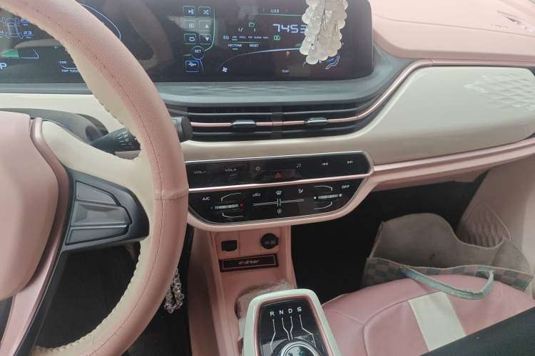 Used CHANGAN OSHAN Benni E-Star 2022 Qingxin Edition Colorful Model Lithium Iron Phosphate Audio And AC Panel