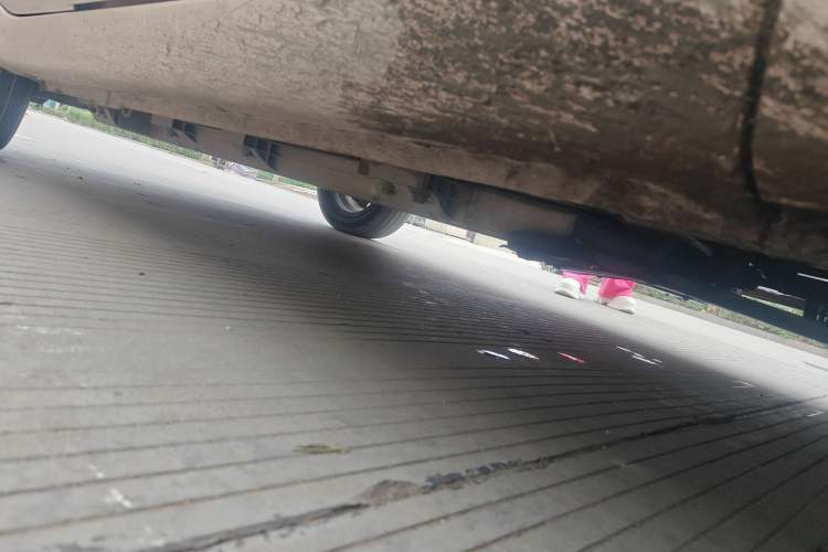 Used CHANGAN OSHAN Benni E-Star 2022 Qingxin Edition Colorful Model Lithium Iron Phosphate Chassis Front Right