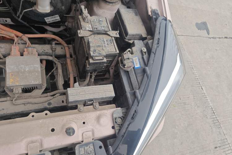 Used CHANGAN OSHAN Benni E-Star 2022 Qingxin Edition Colorful Model Lithium Iron Phosphate Engine Bay Left