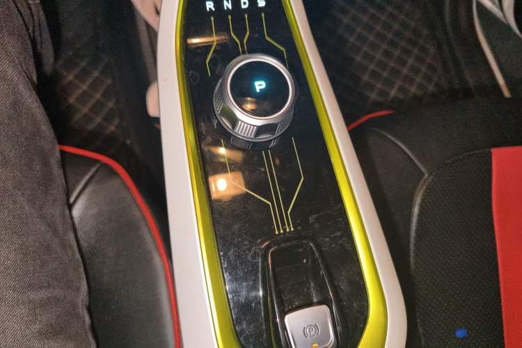 Used CHANGAN OSHAN Benni E-Star 2022 Qingxin Edition Colorful Model Lithium Iron Phosphate Gear Lever