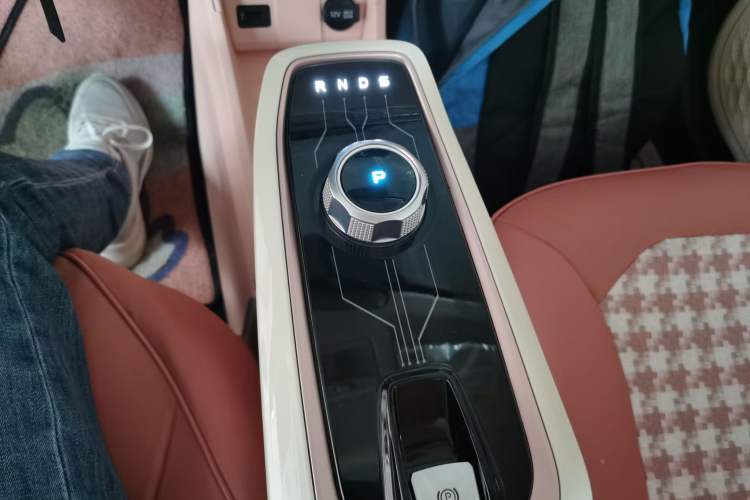 Used CHANGAN OSHAN Benni E-Star 2022 Qingxin Edition Colorful Model Lithium Iron Phosphate Gear Lever