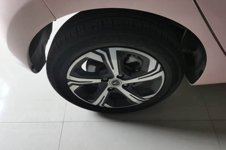 Used CHANGAN OSHAN Benni E-Star 2022 Qingxin Edition Colorful Model Lithium Iron Phosphate Right Rear Wheel Hub