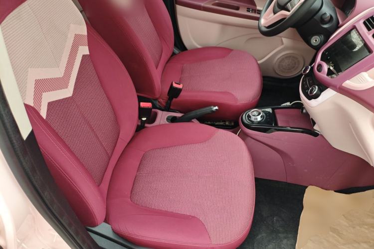Used CHANGAN OSHAN Benni E-Star 2022 National Edition Colorful Limited Edition (Fast-Charging Version) Lithium Iron Phosphate Right Front Seat