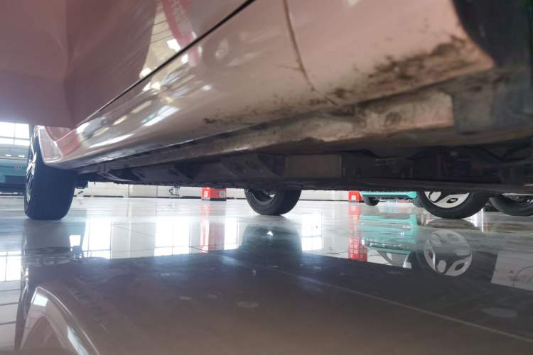 Used CHANGAN OSHAN Benni E-Star 2022 Qingxin Edition Colorful Model Lithium Iron Phosphate Right Side Sill
