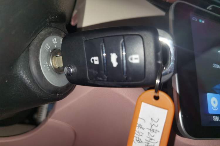 Used CHANGAN OSHAN Benni E-Star 2022 Qingxin Edition Colorful Model Lithium Iron Phosphate Vehicle Key