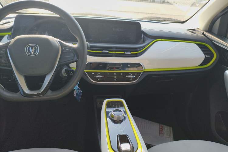 Used CHANGAN OSHAN Benni E-Star 2022 Qingxin Edition Colorful Model Lithium-NMC Audio And AC Panel