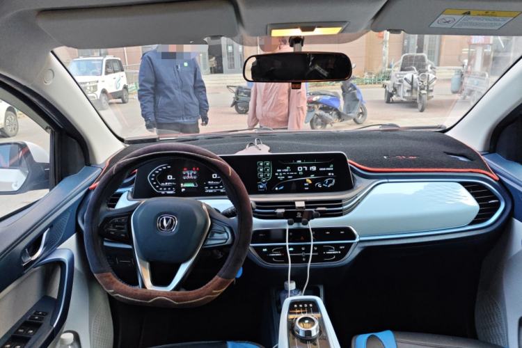 Used CHANGAN OSHAN Benni E-Star 2022 Qingxin Edition Colorful Model Lithium Iron Phosphate Center Console