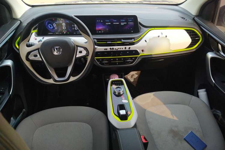Used CHANGAN OSHAN Benni E-Star 2022 Charming Edition Colorful Model Lithium Iron Phosphate Center Console