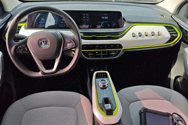 Used CHANGAN OSHAN Benni E-Star 2022 Qingxin Edition Colorful Model Lithium-NMC Center Console
