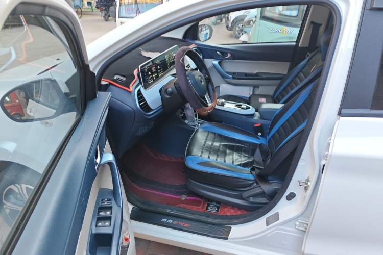 Used CHANGAN OSHAN Benni E-Star 2022 Qingxin Edition Colorful Model Lithium Iron Phosphate Driver Seat