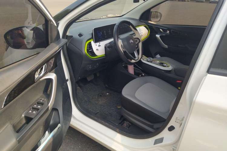 Used CHANGAN OSHAN Benni E-Star 2022 Charming Edition Colorful Model Lithium Iron Phosphate Driver Seat