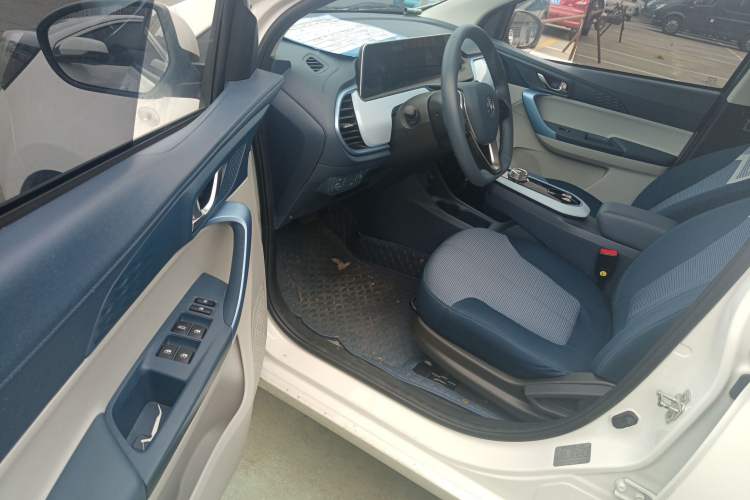 Used CHANGAN OSHAN Benni E-Star 2022 Qingxin Edition Colorful Model Lithium Iron Phosphate Driver Seat