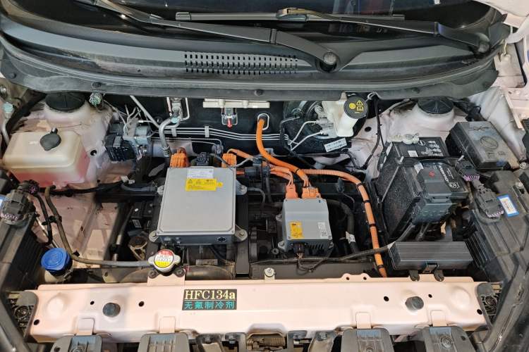 Used CHANGAN OSHAN Benni E-Star 2022 Charming Edition Colorful Model Lithium Iron Phosphate Engine Bay