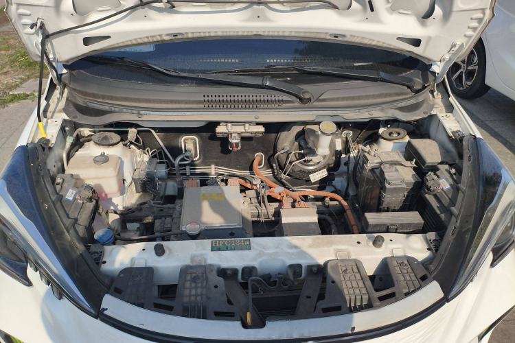 Used CHANGAN OSHAN Benni E-Star 2022 Qingxin Edition Colorful Model Lithium-NMC Engine Bay