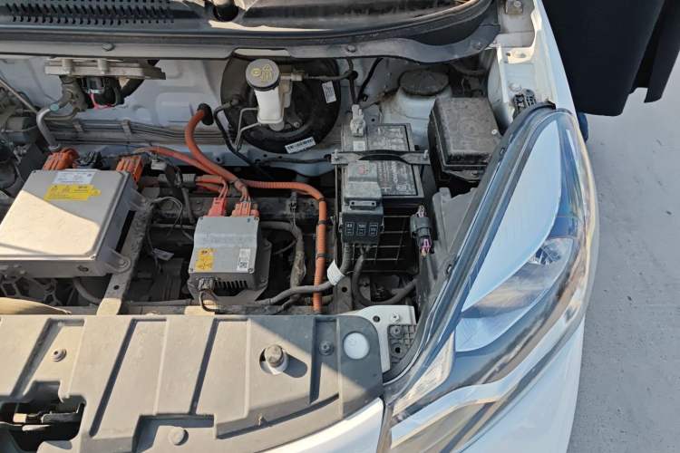 Used CHANGAN OSHAN Benni E-Star 2022 National Edition Colorful Limited Edition (Fast-Charging Version) Lithium Iron Phosphate Engine Bay Left