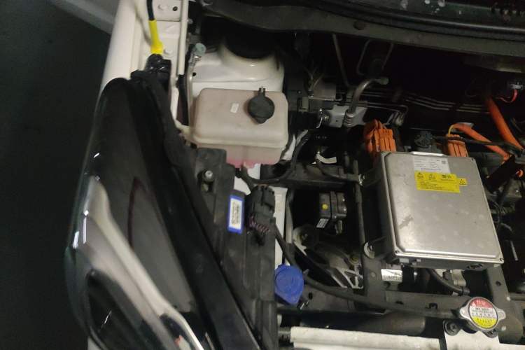 Used CHANGAN OSHAN Benni E-Star 2022 Qingxin Edition Colorful Model Lithium Iron Phosphate Engine Bay Right