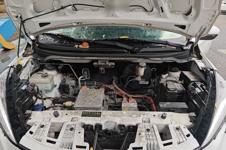 Used CHANGAN OSHAN Benni E-Star 2022 Qingxin Edition Colorful Model Lithium-NMC Engine Bay
