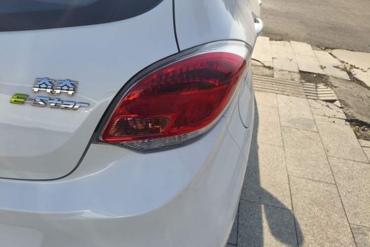 Used CHANGAN OSHAN Benni E-Star 2022 Qingxin Edition Colorful Model Lithium-NMC Exterior 6