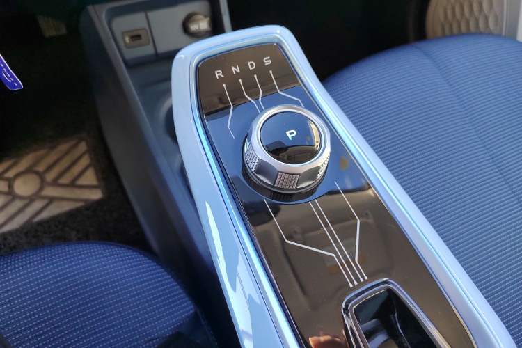Used CHANGAN OSHAN Benni E-Star 2022 Qingxin Edition Colorful Model Lithium Iron Phosphate Gear Lever