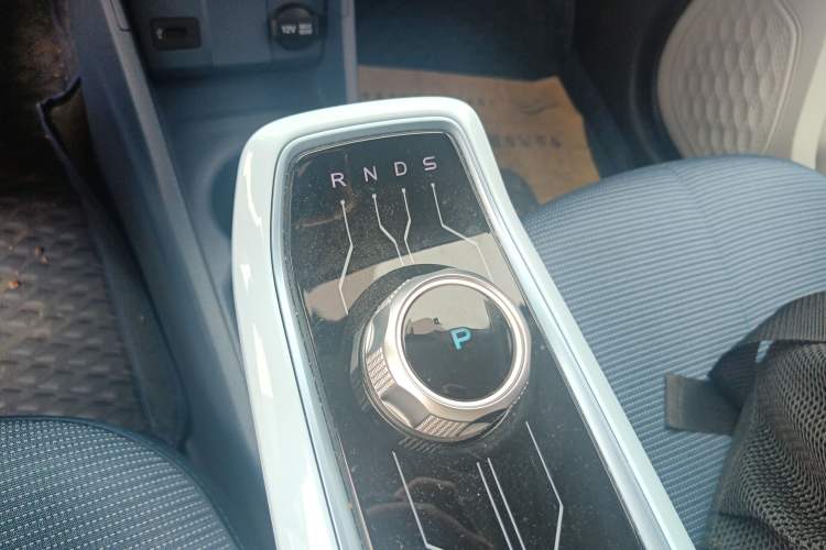 Used CHANGAN OSHAN Benni E-Star 2022 Qingxin Edition Colorful Model Lithium Iron Phosphate Gear Lever