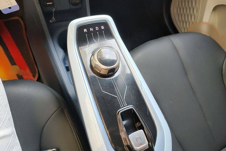 Used CHANGAN OSHAN Benni E-Star 2022 Qingxin Edition Colorful Model Lithium Iron Phosphate Gear Lever