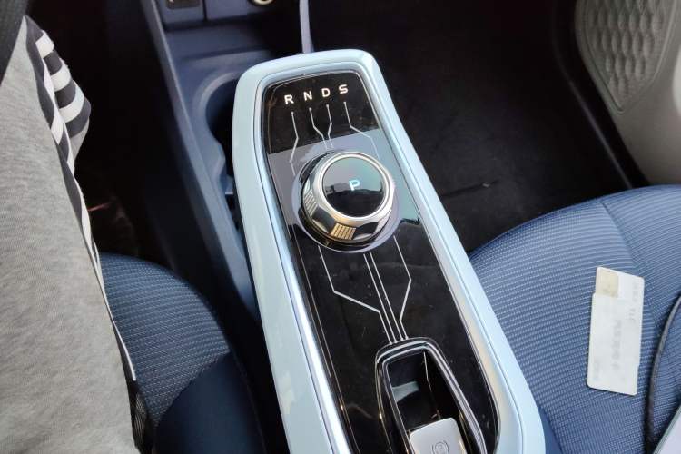 Used CHANGAN OSHAN Benni E-Star 2022 Qingxin Edition Colorful Model Lithium Iron Phosphate Gear Lever