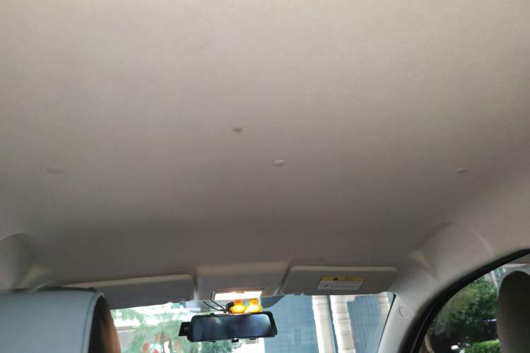 Used CHANGAN OSHAN Benni E-Star 2022 Qingxin Edition Colorful Model Lithium Iron Phosphate Headliner