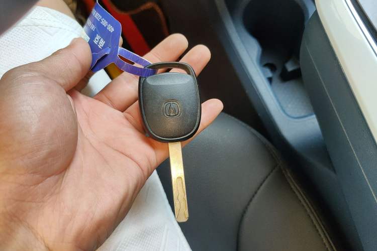 Used CHANGAN OSHAN Benni E-Star 2022 Qingxin Edition Colorful Model Lithium Iron Phosphate Interior 1