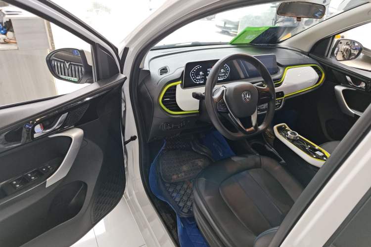 Used CHANGAN OSHAN Benni E-Star 2022 Qingxin Edition Colorful Model Lithium-NMC Interior 2