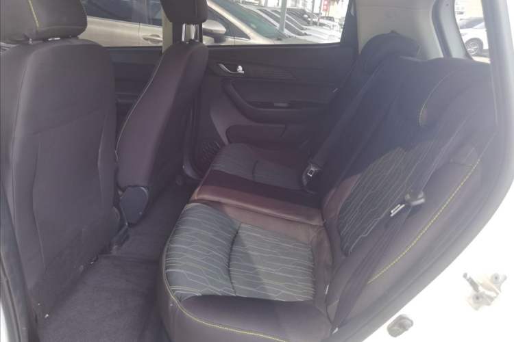 Used CHANGAN OSHAN Benni E-Star 2022 Charming Edition Colorful Model Lithium-Ion Battery Interior 3