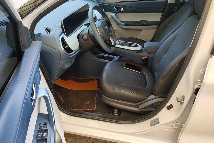 Used CHANGAN OSHAN Benni E-Star 2022 Qingxin Edition Colorful Model Lithium Iron Phosphate Interior 3