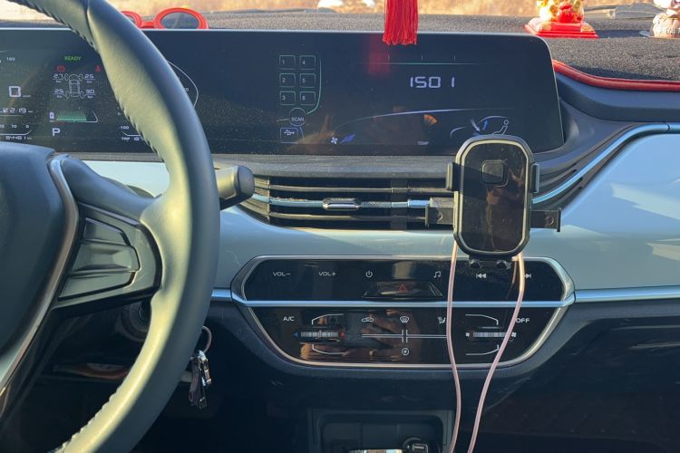 Used CHANGAN OSHAN Benni E-Star 2022 Qingxin Edition Colorful Model Lithium Iron Phosphate Interior 4