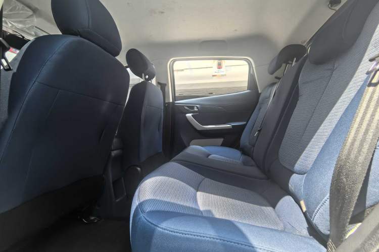 Used CHANGAN OSHAN Benni E-Star 2022 Charming Edition Colorful Model Lithium Iron Phosphate Interior 4