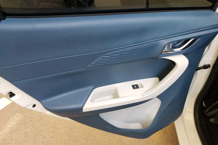 Used CHANGAN OSHAN Benni E-Star 2022 Qingxin Edition Colorful Model Lithium Iron Phosphate Interior 8