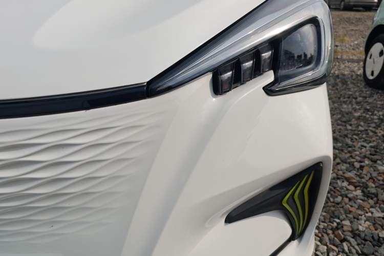 Used CHANGAN OSHAN Benni E-Star 2022 Qingxin Edition Colorful Model Lithium-NMC Left Front Headlight