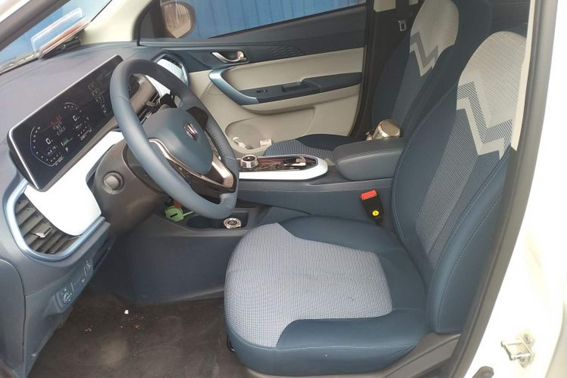 Used CHANGAN OSHAN Benni E-Star 2022 Qingxin Edition Colorful Model Lithium Iron Phosphate Left Front Seat