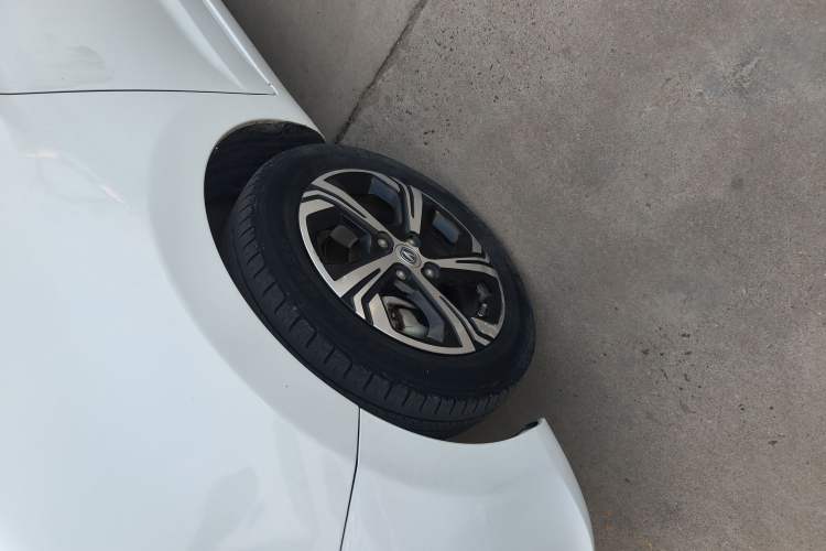 Used CHANGAN OSHAN Benni E-Star 2022 Qingxin Edition Colorful Model Lithium Iron Phosphate Left Front Wheel Hub