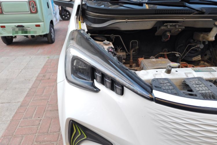 Used CHANGAN OSHAN Benni E-Star 2022 Qingxin Edition Colorful Model Lithium Iron Phosphate Right Front Headlight