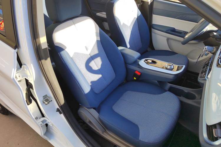 Used CHANGAN OSHAN Benni E-Star 2022 Qingxin Edition Colorful Model Lithium Iron Phosphate Right Front Seat